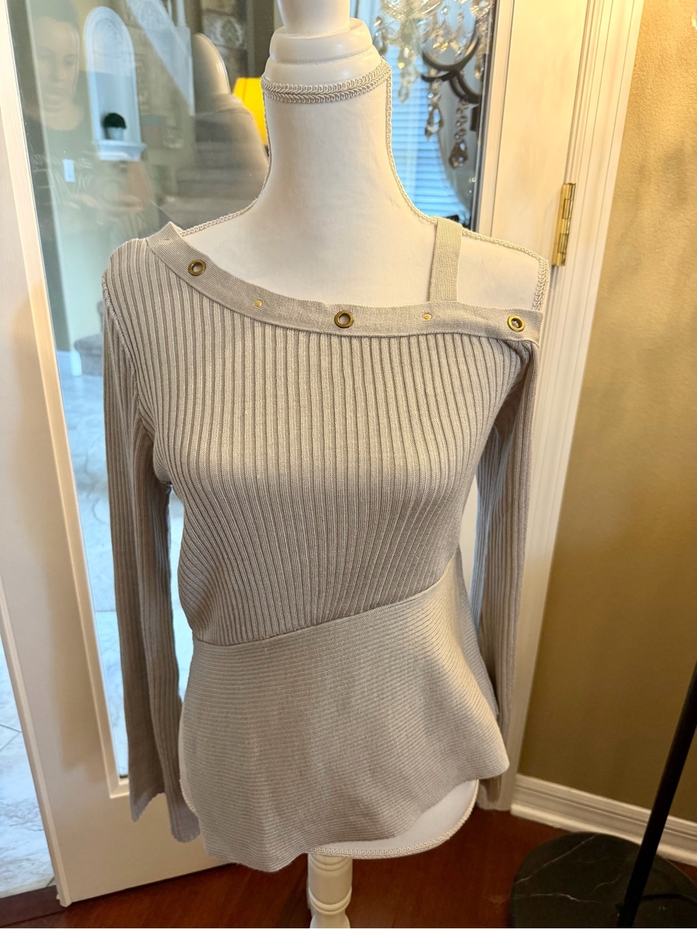VENUS Ribbed Off-the-Shoulder Sweater with Grommets